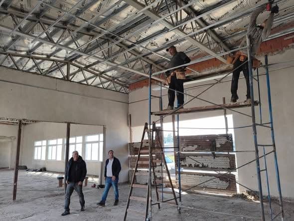 Imagen principal de la noticia OBRAS EN LA SECUNDARIA N° 3